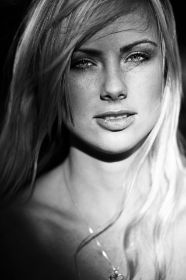 Agata L 66.jpg